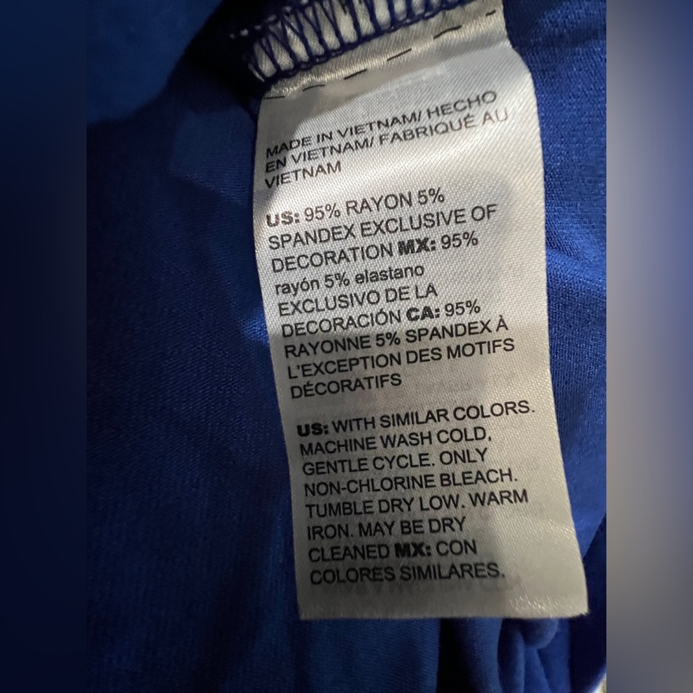 New Chico's Touch of Cool Neck Detail Polished Tank Rich Cobalt Blue Medium NWT - Picture 7 of 7